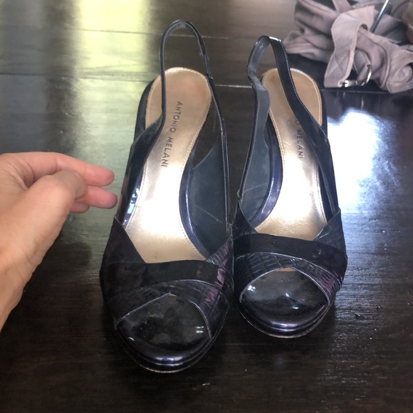Navy blue patent leather sling back heels - Picture 4 of 4